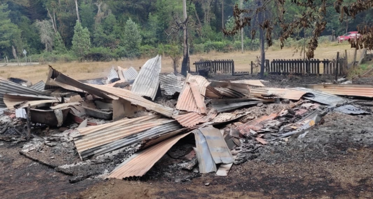 ataque incendiario instalaciones Conaf