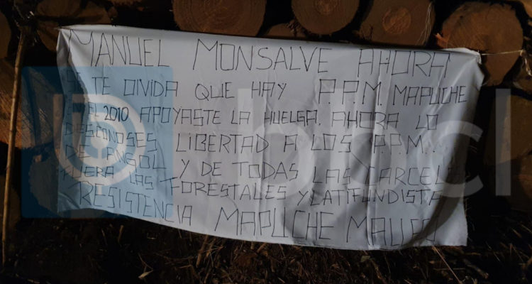 Ataque incendiario destruyó maquinaria en Victoria: dejan lienzo contra subsecretario Monsalve