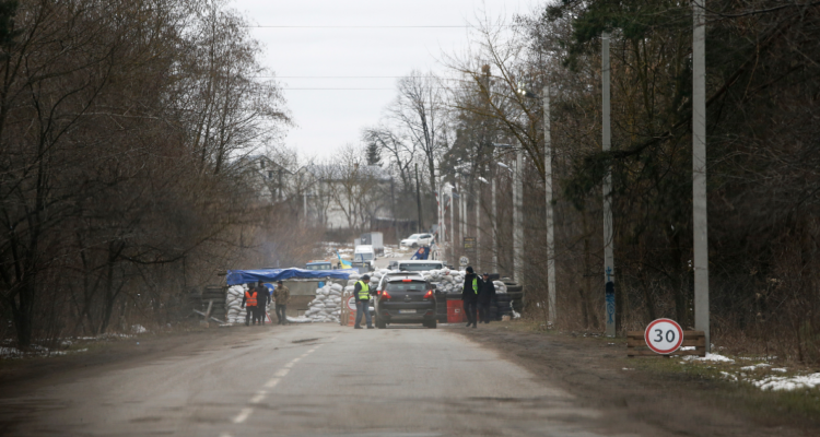Ataques a Ucrania: autoridades reconocen que no pueden reforzar defensa en Mariúpol.