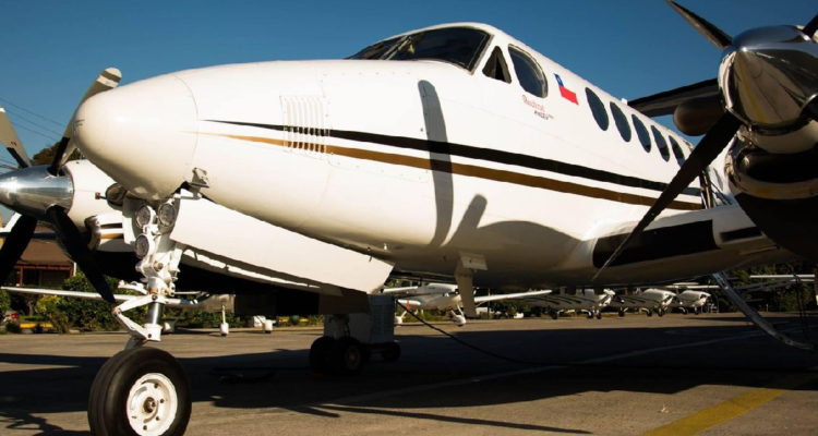 Raytheon modelo B 200