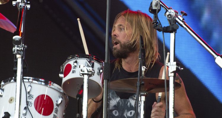 Muere baterista de Foo Fighters a los 50 años