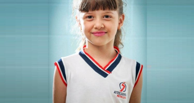 Beatriz Mota en una foto escolar