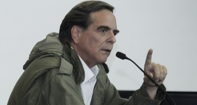 Felipe Berríos declina invitación del Gobierno de Boric para trabajar en campamentos