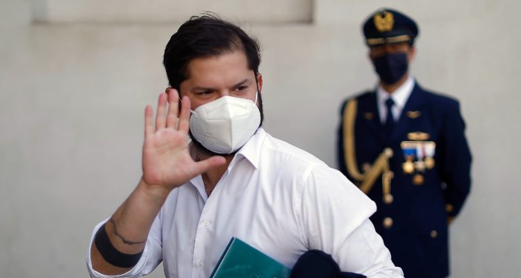 Gobierno de Chile felicita a nuevo director de la OIT y remarca compromiso por el trabajo decente