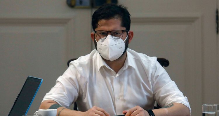 Gabriel Boric insta a Bolivia a retomar relaciones diplomáticas