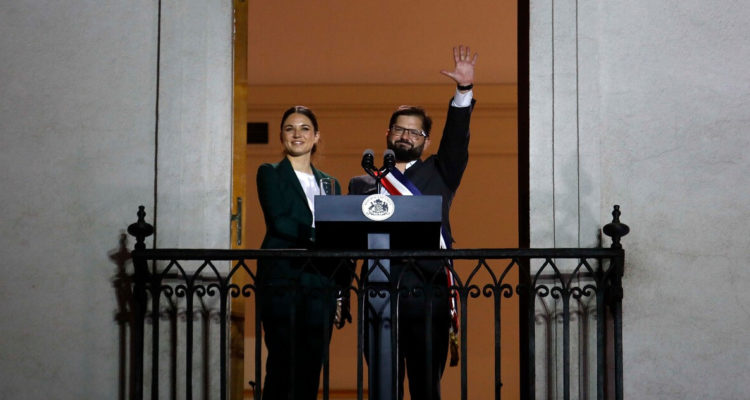 Cadem: Un 57% tiene una imagen muy positiva del presidente Boric al inicio de su mandato