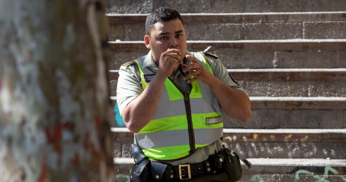 carabinero-marcha-confech