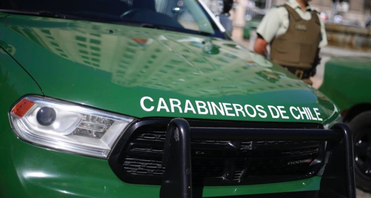 Dos carabineros lesionados en procedimiento por violencia intrafamiliar en Providencia