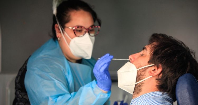 Casos nuevos covid Chile