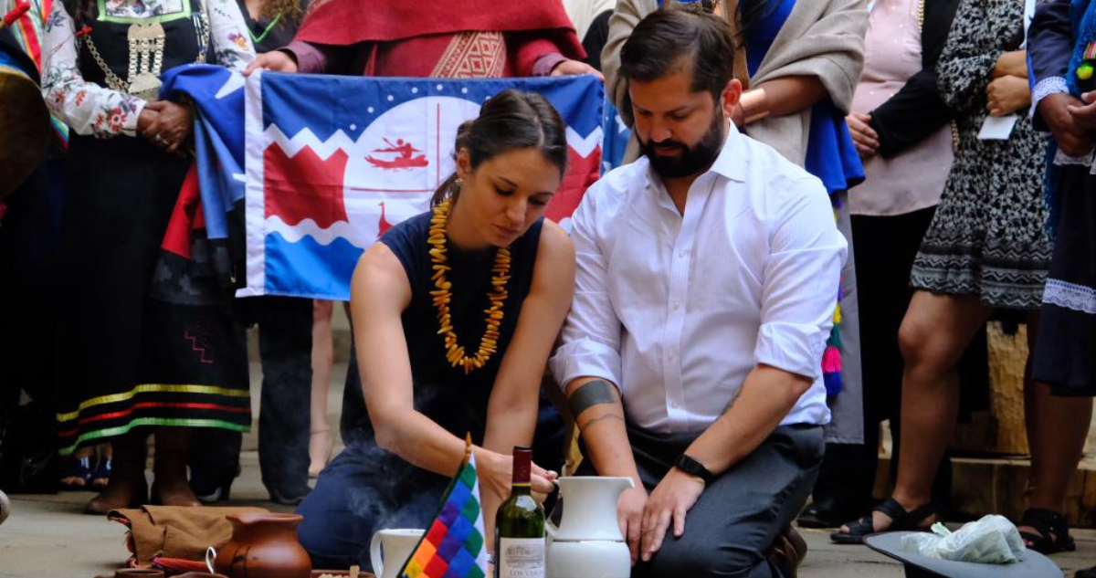 Ceremonia con Pueblos Originarios en La Moneda
