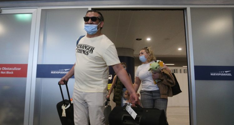 Chilenos dejan Ucrania en medio de invasión rusa