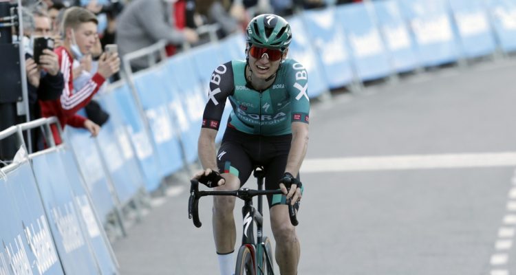 Ciclista ruso Aleksandr Vlasov y su lamento por guerra en Ucrania