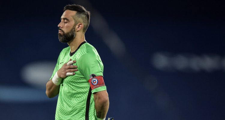 Claudio Bravo se ilusiona con La Roja