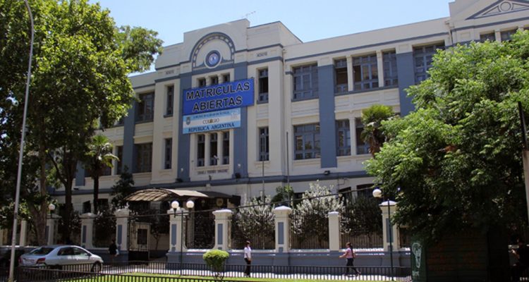 Investigan denuncias de acoso y abuso sexual realizadas contra profesores en colegio de Ñuñoa