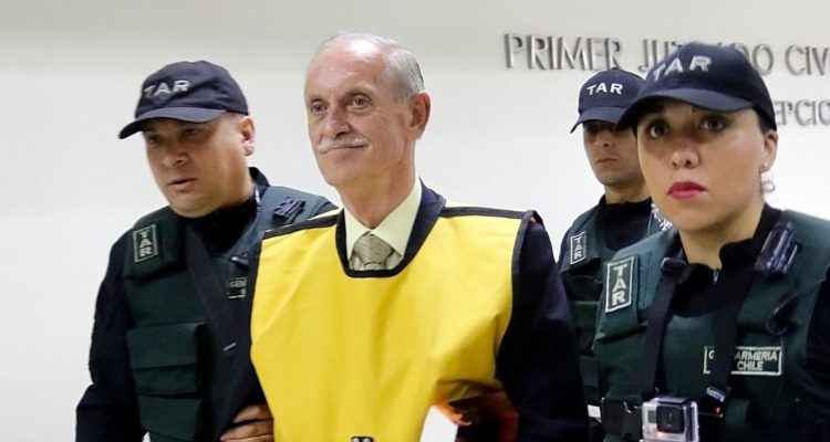 Condenan a Krassnoff homicidio