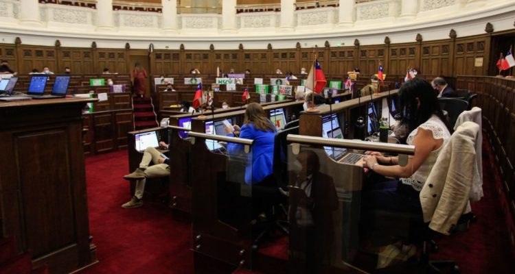 Convención suspende sesión