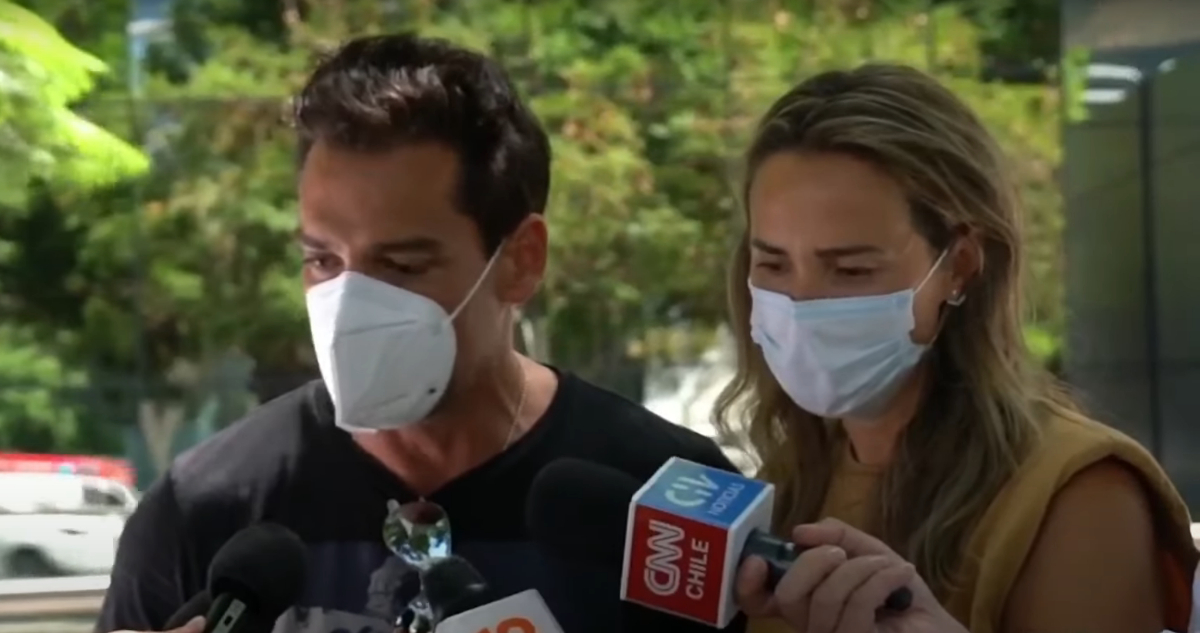 El actor Cristián de la Fuente relatando la encerrona que sufrió la tarde del jueves.