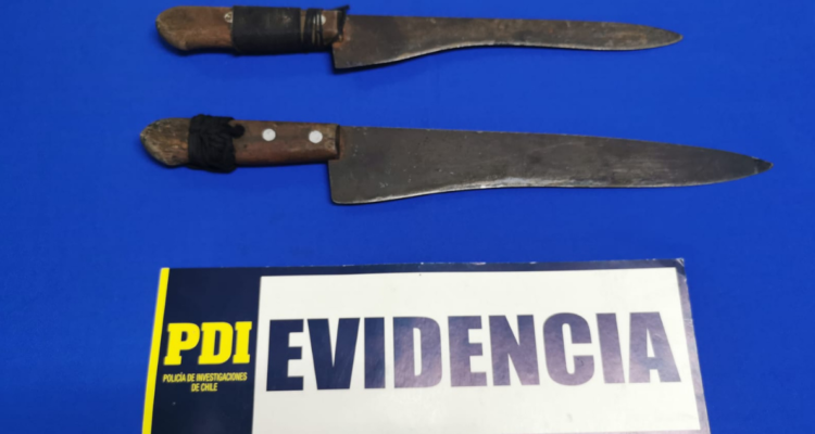 Cuchillos encontrados en poder del imputado por homicidio