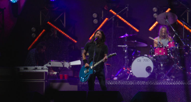 Dave Grohl en uno de los últimos conciertos que realizó Foo Fighters. Específicamente, durante el show en Lollapalooza Chile.