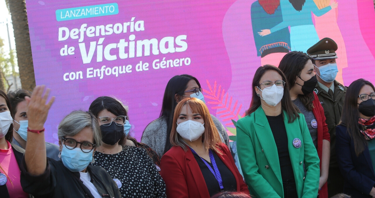 Hassler presentó la nueva Defensoría de Víctimas con Enfoque de Género en Santiago