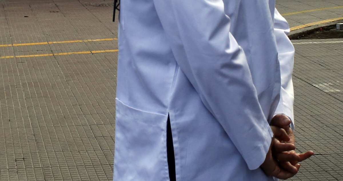 doctor golpiza licencia médica