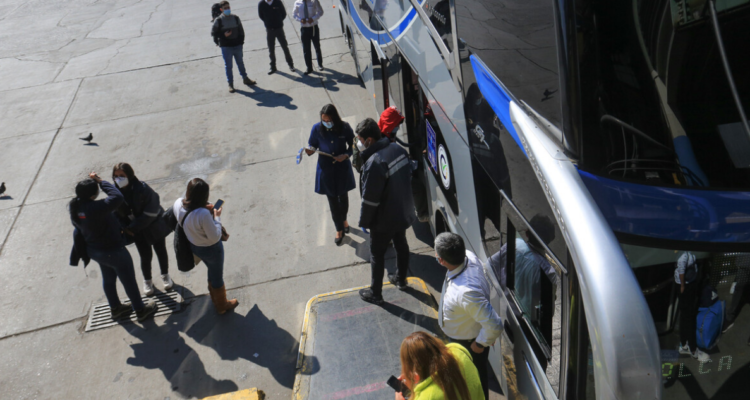 Encuentran droga en bus de Lanco