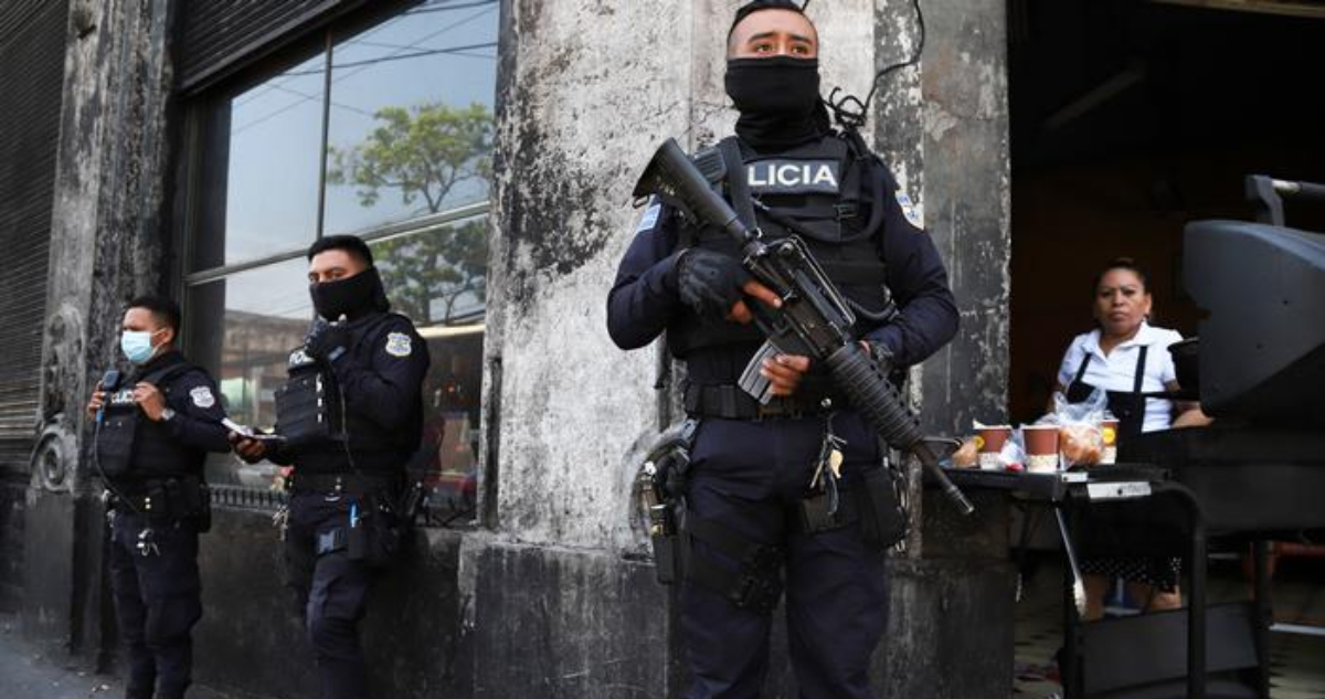 Ola de violencia en El Salvador asesinatos y sospechas de pactos del Gobierno con bandas criminales