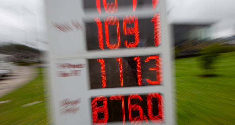 Enap reporta nueva alza en las gasolinas de 6,7 pesos por litro gas registra disminución de 4$