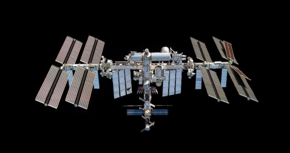 Una imagen de la Estación Espacial Internacional en el espacio. Elon Musk asegura que podría salvar su caída ante amenazas de Rusia.