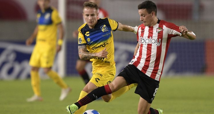 Estudiantes vs Everton.