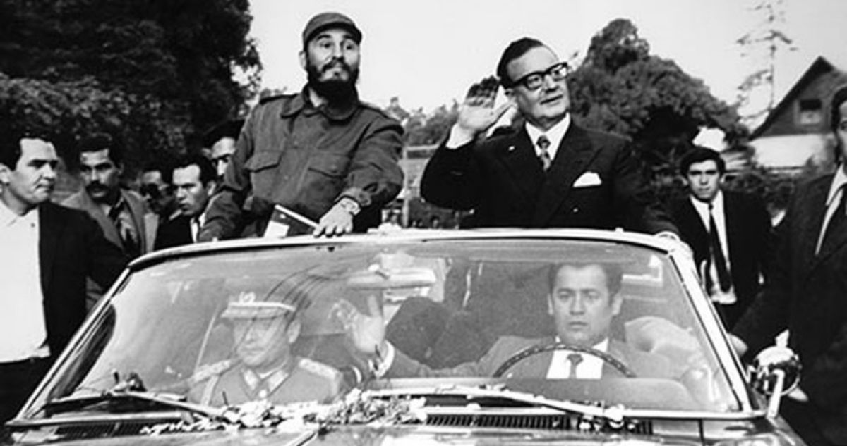 Fidel Castro y Salvador Allende en el Ford Galaxie 500 XL