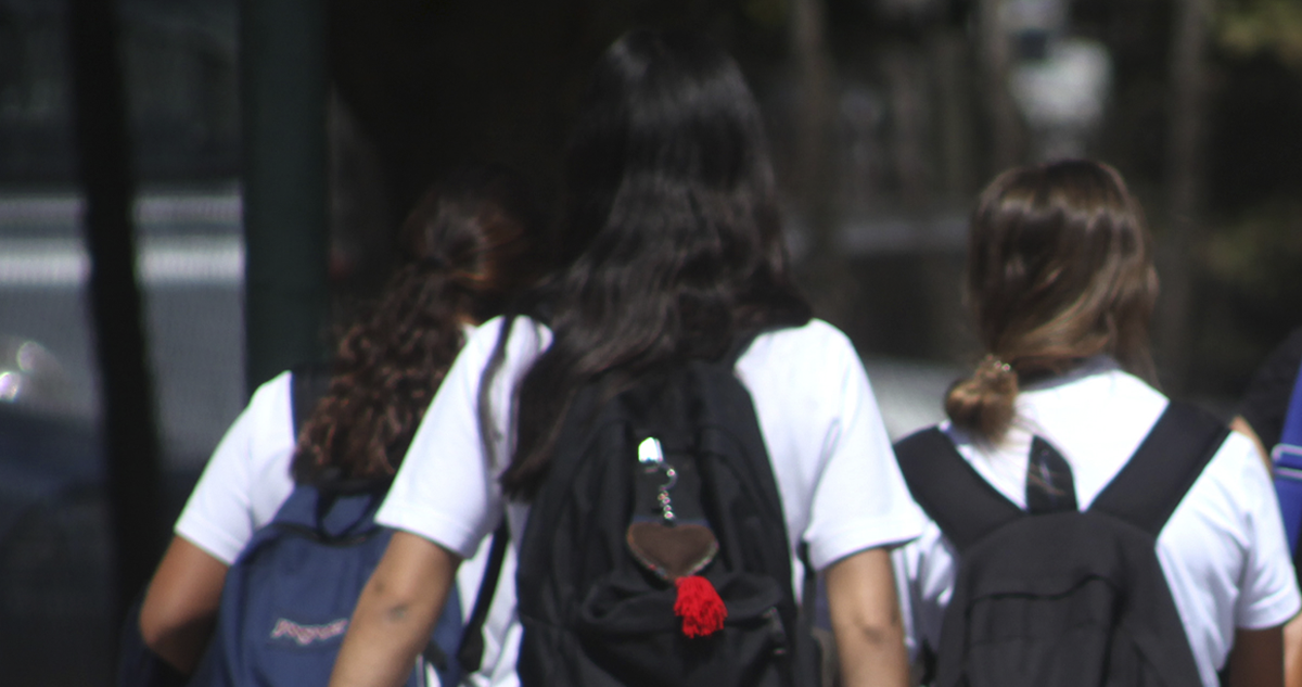 Formalizan a estudiante acusada de apuñalar a adolescente en Talca: quedó en libertad