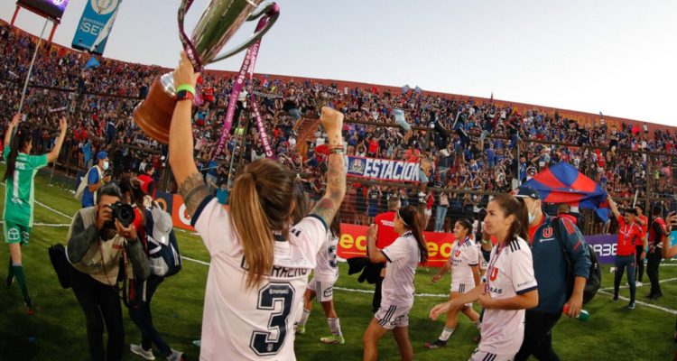 El fútbol femenino y un triunfo histórico: será ley que clubes hagan contratos a jugadoras