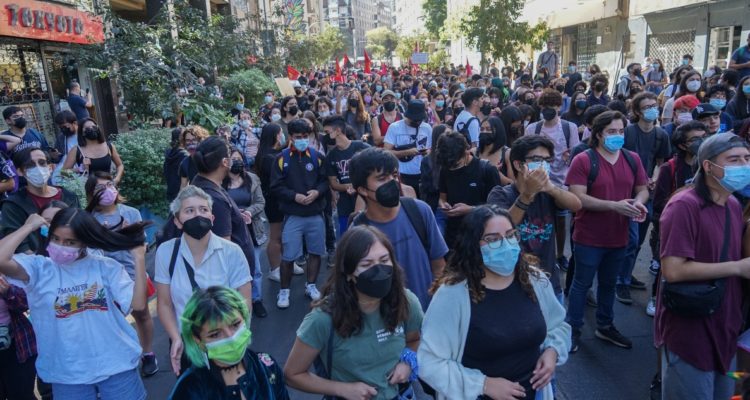 Herido a bala en marcha de la Confech