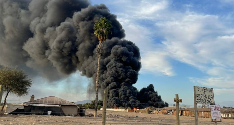Incendio en empresa de Lampa