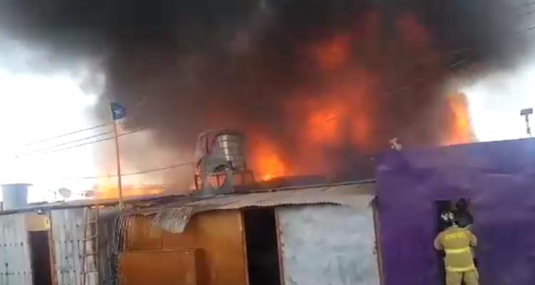 incendio-en-campamento-de-alto-hospicio-750x400.png