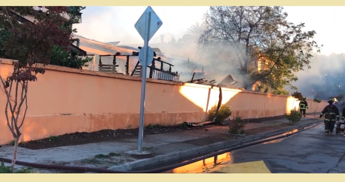 incendio-presuntamente-intencional-destruye-colegio-san-javier.jpg