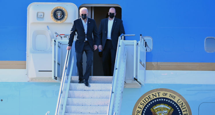 Joe Biden aterriza en Polonia, cerca de frontera con Ucrania