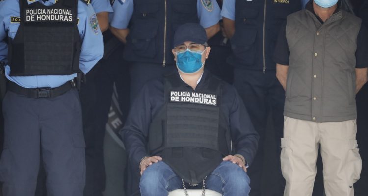 Juan Orlando Hernández, arrestado.