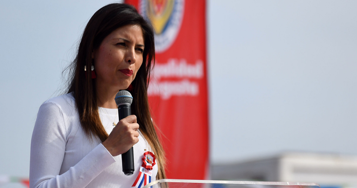 fuga de karen rojo