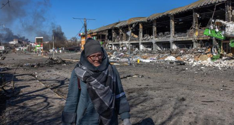 La mitad de los habitantes de Kiev huyeron debido a la guerra ciudad está por quedar sitiada