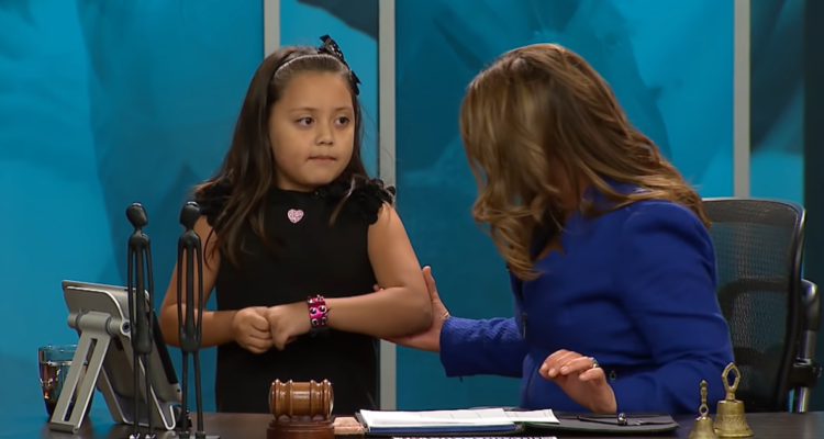 Lia Kathe durante su participación en “Caso Cerrado”