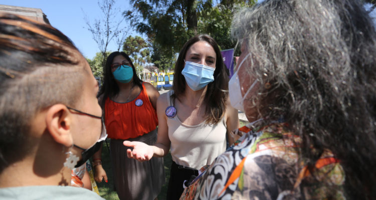 Ministra española de Igualdad: “Boric tiene al mundo mirándole con esperanza”