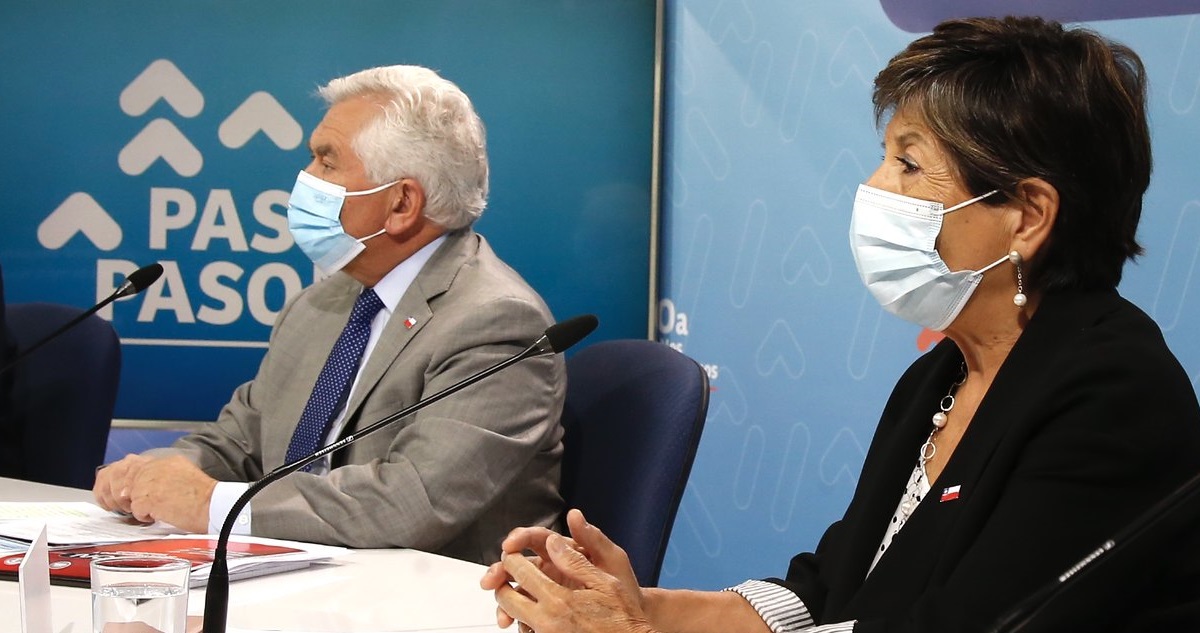 Minsal anuncia reducción de testeo en aeropuerto de Santiago
