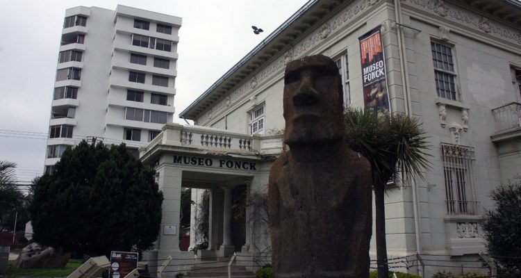 Museo Fonck de Viña del Mar planea devolver tradicional moai a Rapa Nui
