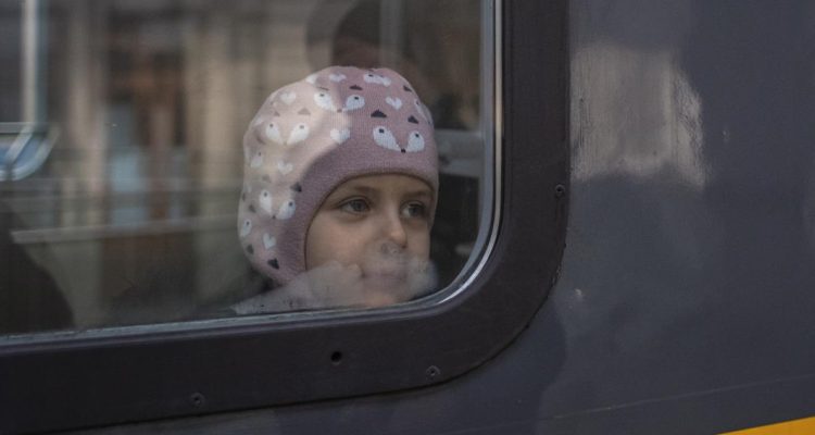 Niño escapa Ucrania