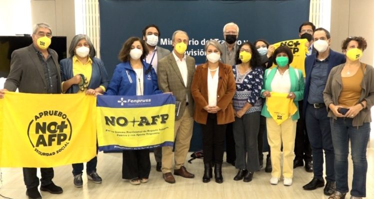 Ministra del Trabajo convoca a coordinadora NO+AFP a diálogos para reformar sistema de pensiones