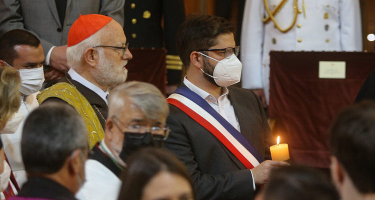 Boric participó en Solemne Oración Ecuménica en la Catedral de Santiago: Aós criticó la violencia