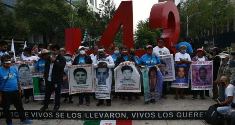 Las nuevas pruebas contra la Marina mexicana por la desaparición de los 42 estudiantes de Ayotzinapa