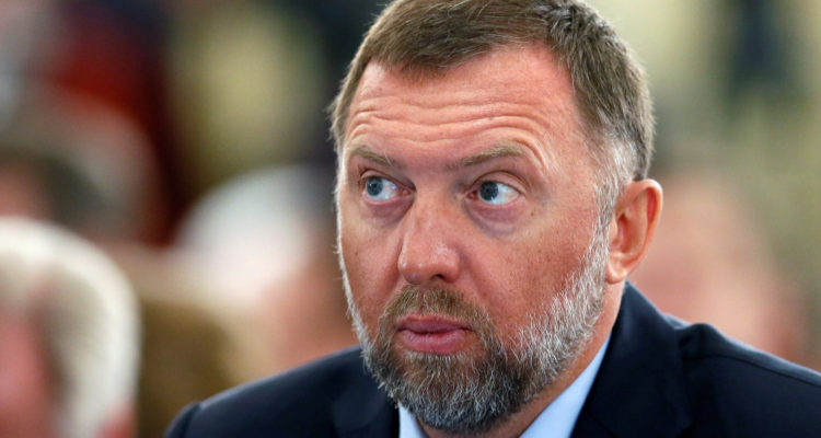 Oligarca ruso cercano al Kremlin advierte que demorar negociaciones con Ucrania “es una locura”